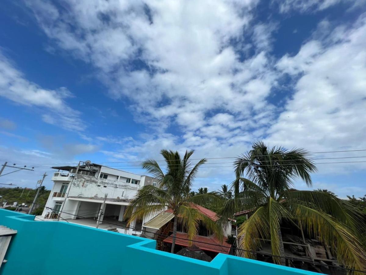 Hostal Brisas Del Mar Puerto Villamil Exterior foto